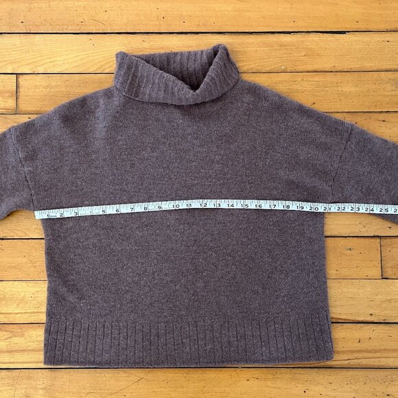 H by Halston Cashmere and Merino Wool Blend Taupe Turtleneck Sweater, Size Small - Picture 9 of 10